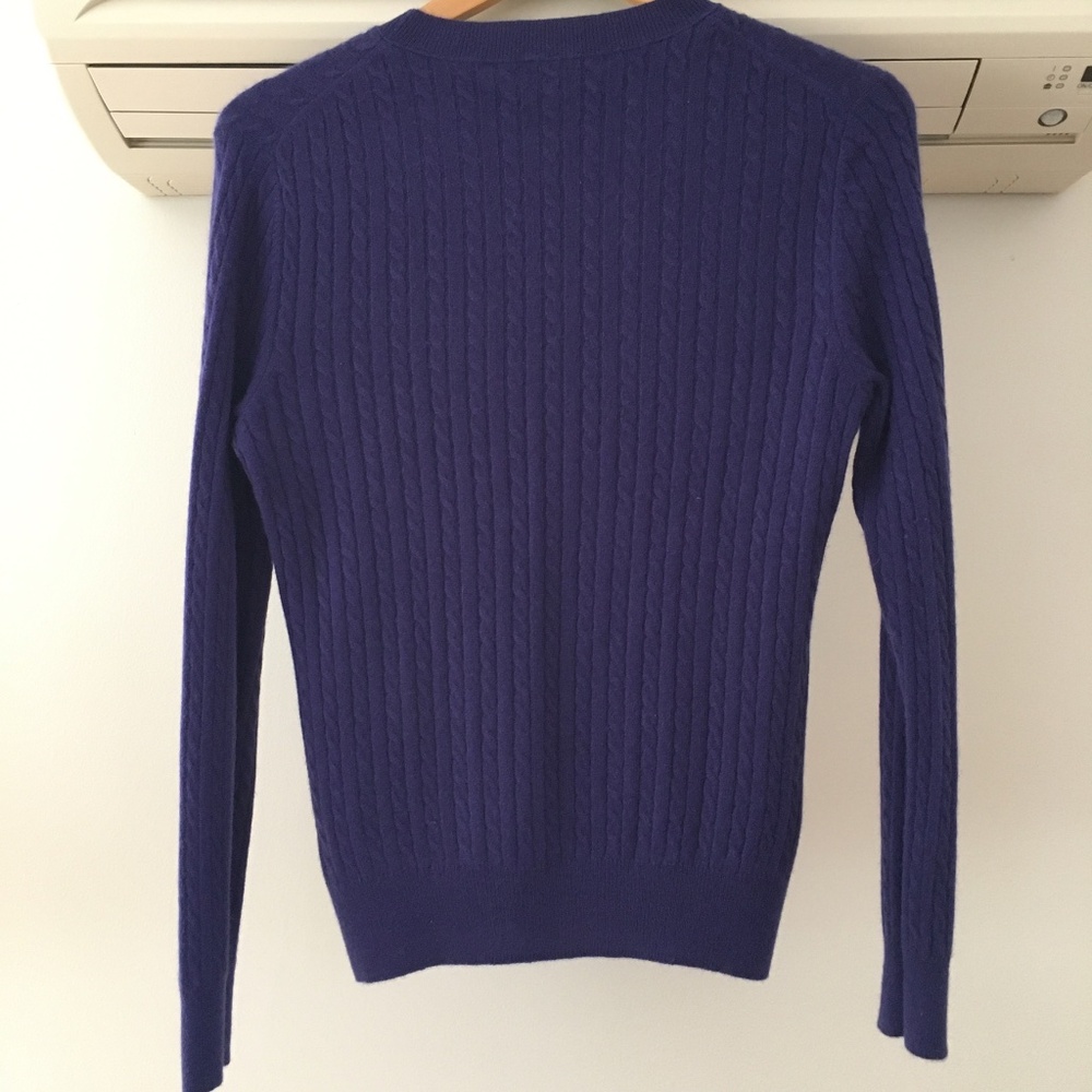 Cashmere cable knit sweater sz small